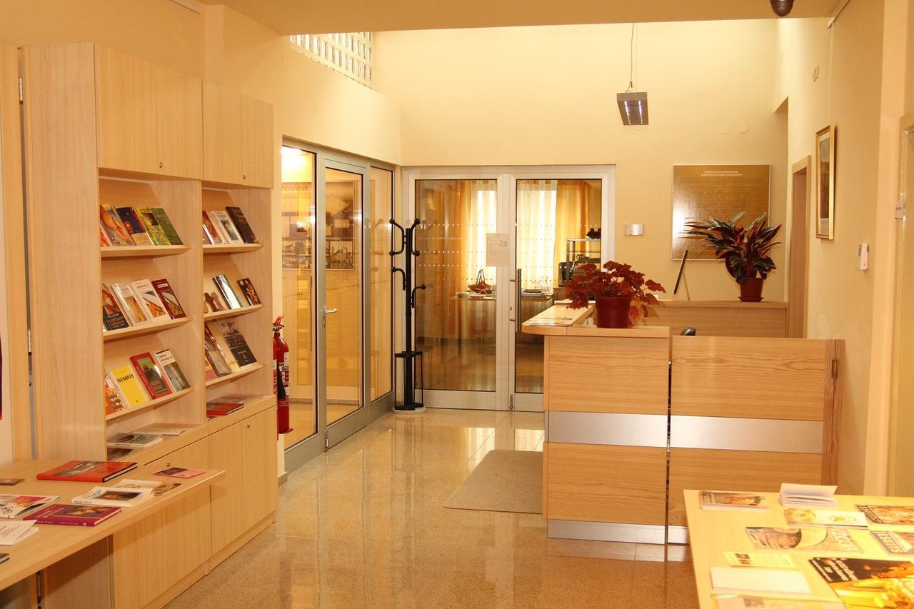 Bed & Breakfast Saint Ignatius Retreat House 3*