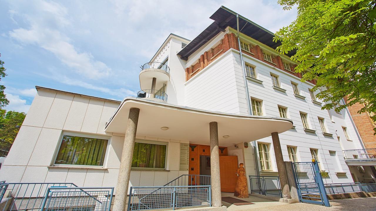 Saint Ignatius Retreat House 3* Liubliana